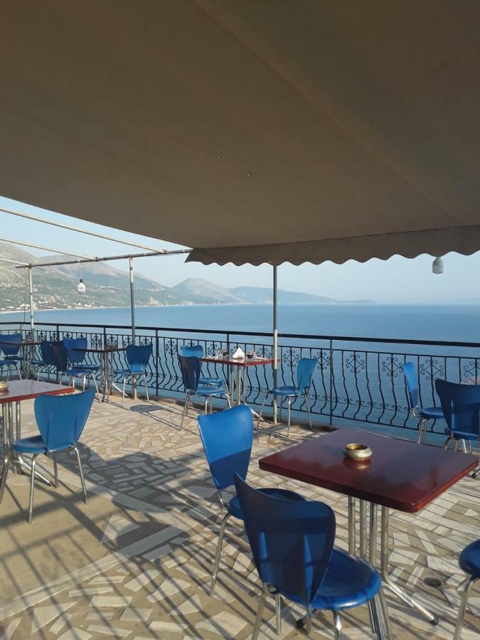 Odhisea Hotel Restaurant Qeparo Eksteriør billede